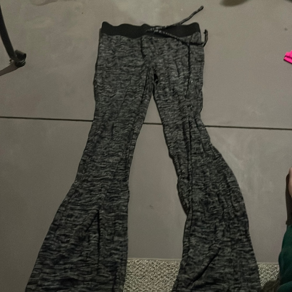 Women’s Large heather grey sweatpants